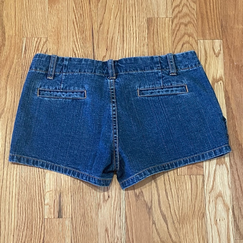 Tilt Stretch Denim Jean Shorts - Picture 5 of 5